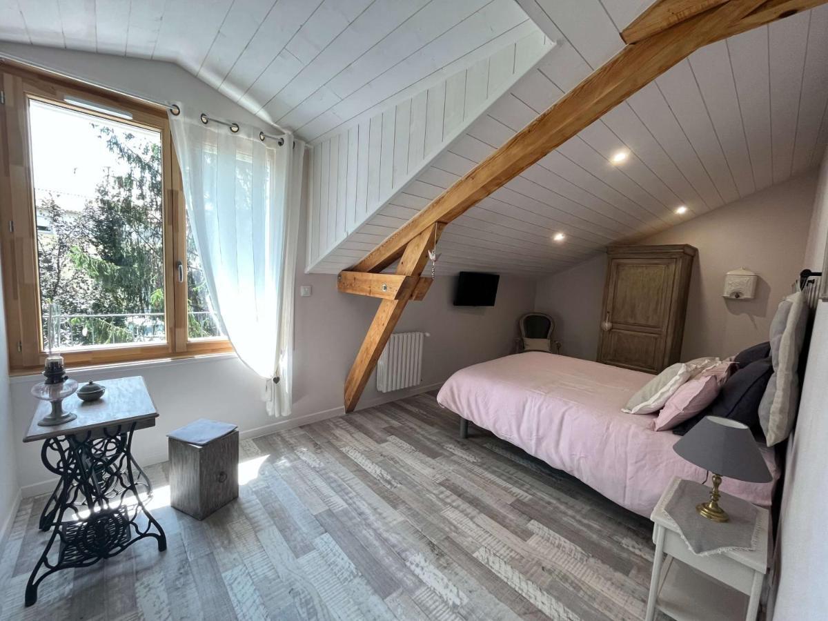 Le Jardin Du Dolaizon: Chambre Rouge Gorge Le Puy-en-Velay Exterior foto
